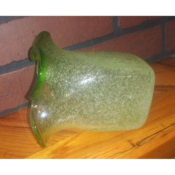 Vintage Vase Bubble Glass Emerald Green Scalloped ruffled Edge MCM 5" x 5.5" EUC - Picture 7 of 8